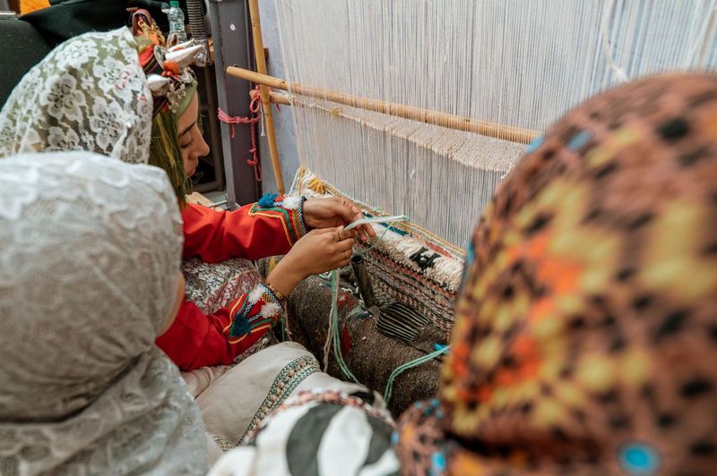 Handwoven Rugs UK: Craftsmanship That Lasts Generations