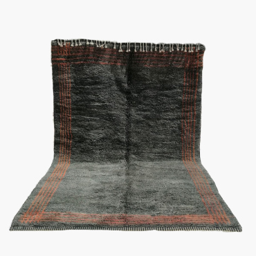 Udad - Charismatic Berber rug